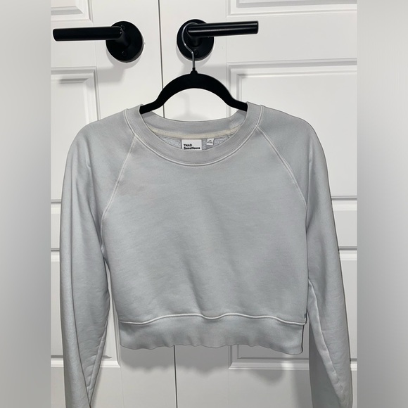 Aritzia TNA Sweatfleece Cropped Crewneck - Picture 1 of 3
